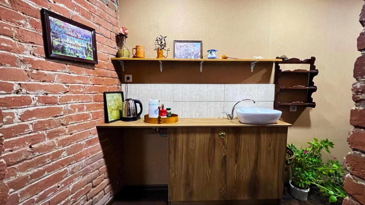 Hostel Pirosmani Tbiliszi Kültér fotó