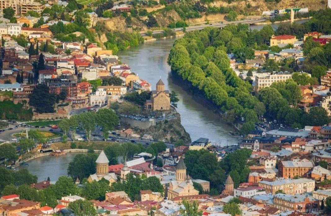 Hostel Pirosmani Tbiliszi Kültér fotó